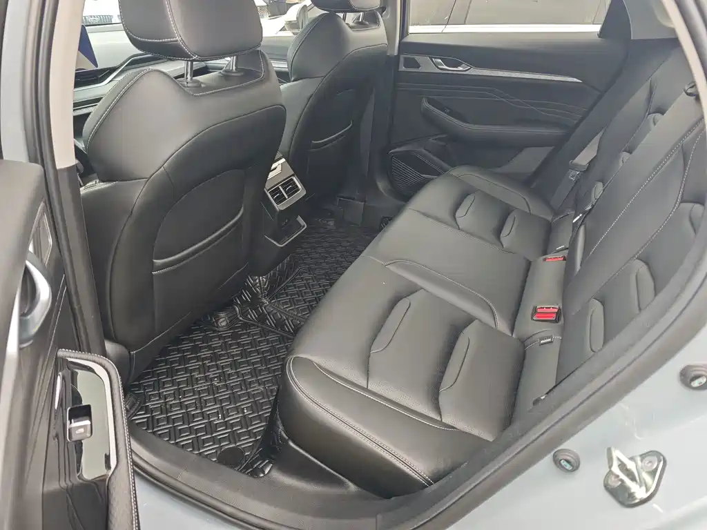 Geely Xingrui — миниатюра 5