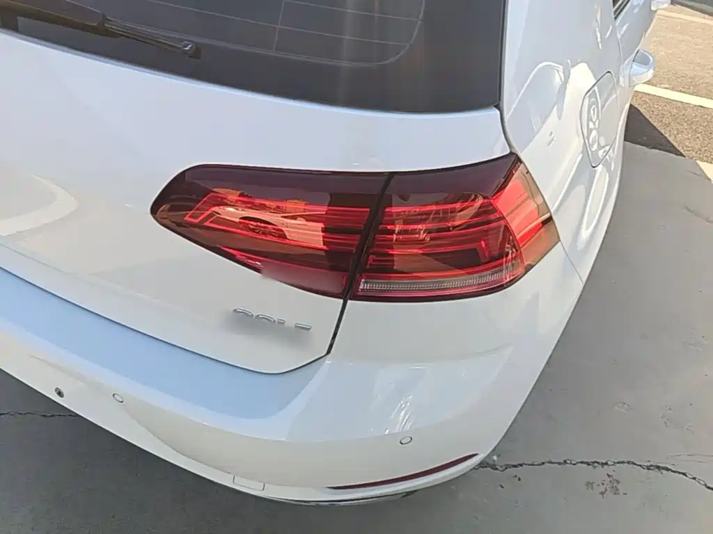 Volkswagen Golf — миниатюра 8