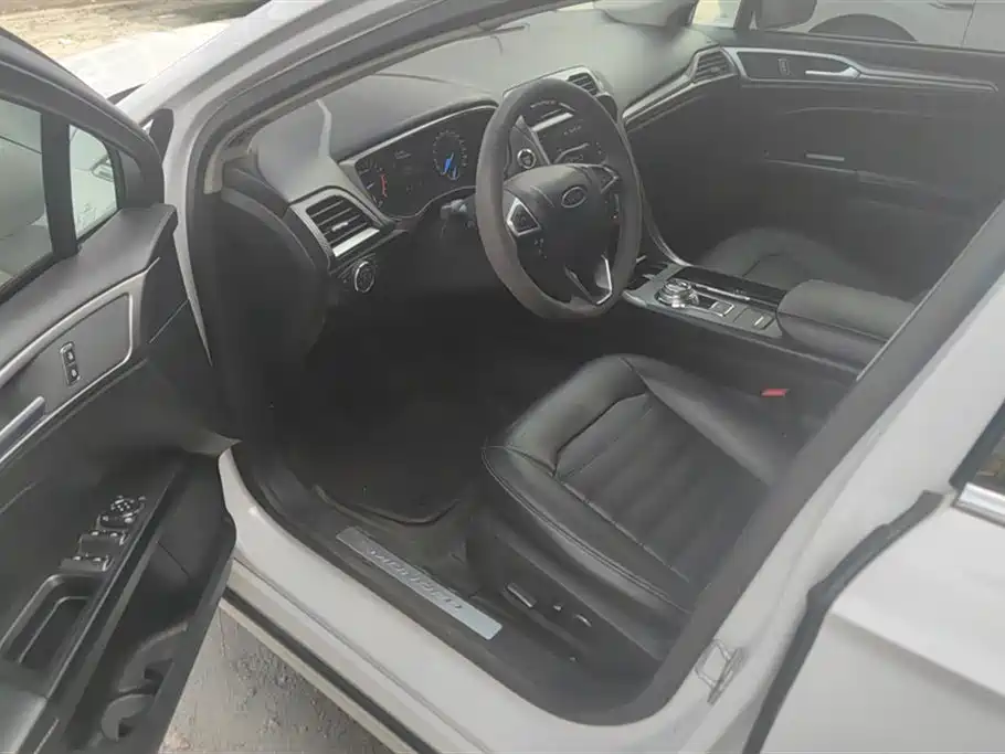Ford Mondeo 2017 EcoBoost 200 Fashion