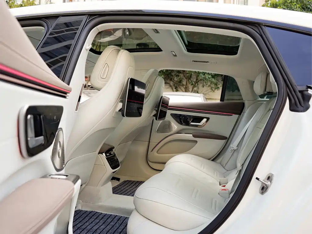 MERCEDES-BENZ EQS AMG