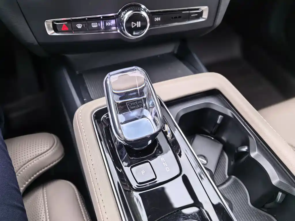 Volvo S90 2026 Luxury
