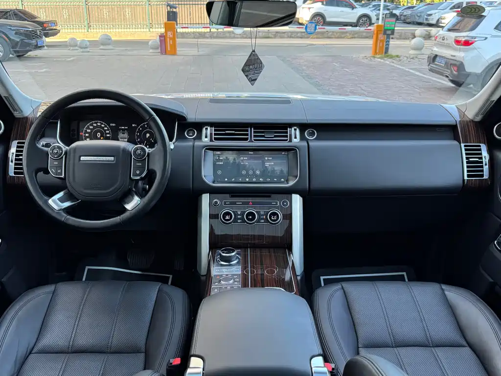 Land Rover Range Rover 2016 3.0 SC V6 Vogue Long Wheelbase