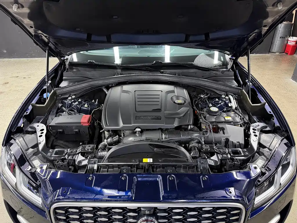 Jaguar F-PACE — миниатюра 21