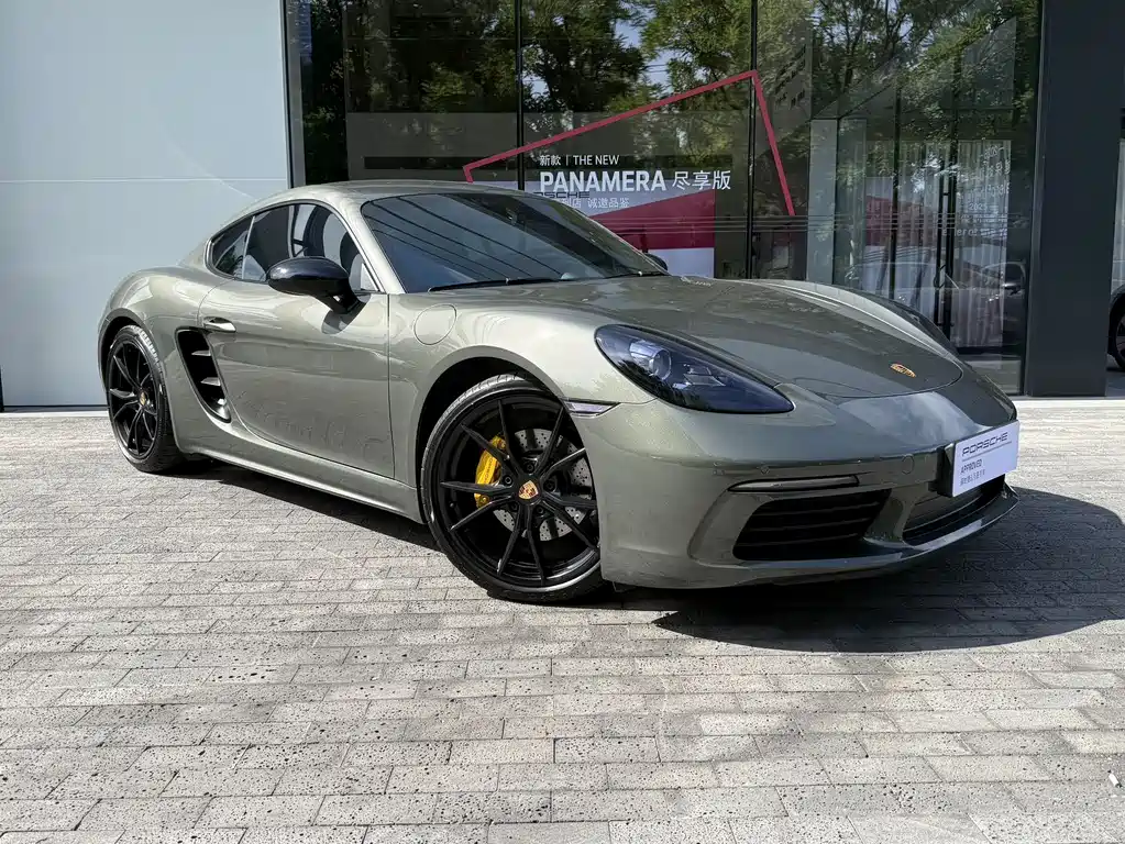 Porsche 718 2022 Cayman 2.0T