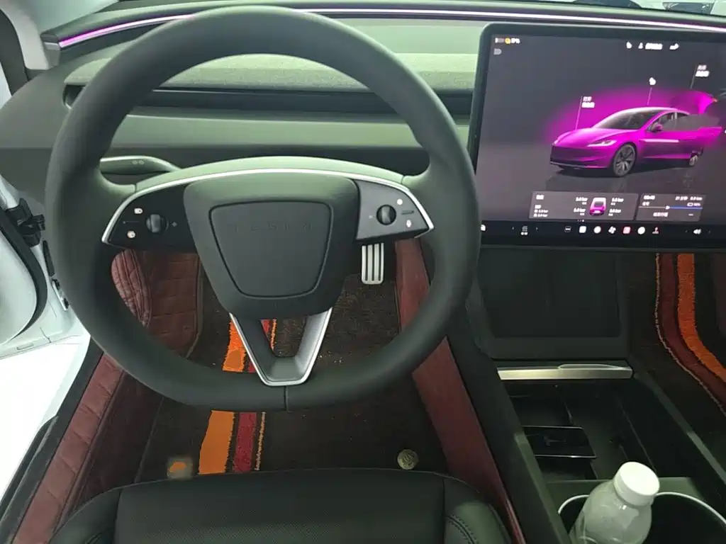 Tesla Model 3 — миниатюра 11