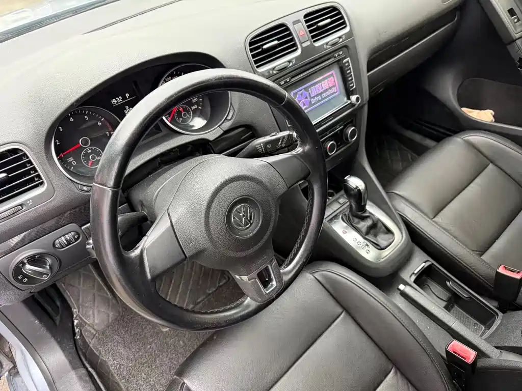Volkswagen Golf — миниатюра 8
