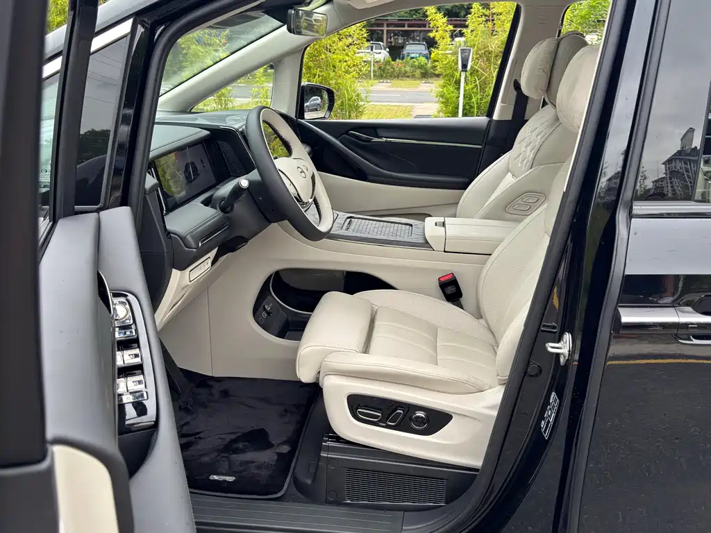 GAC TRUMPCHI YEARNING FOR M8