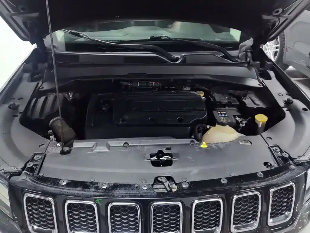 Jeep Compass — миниатюра 20