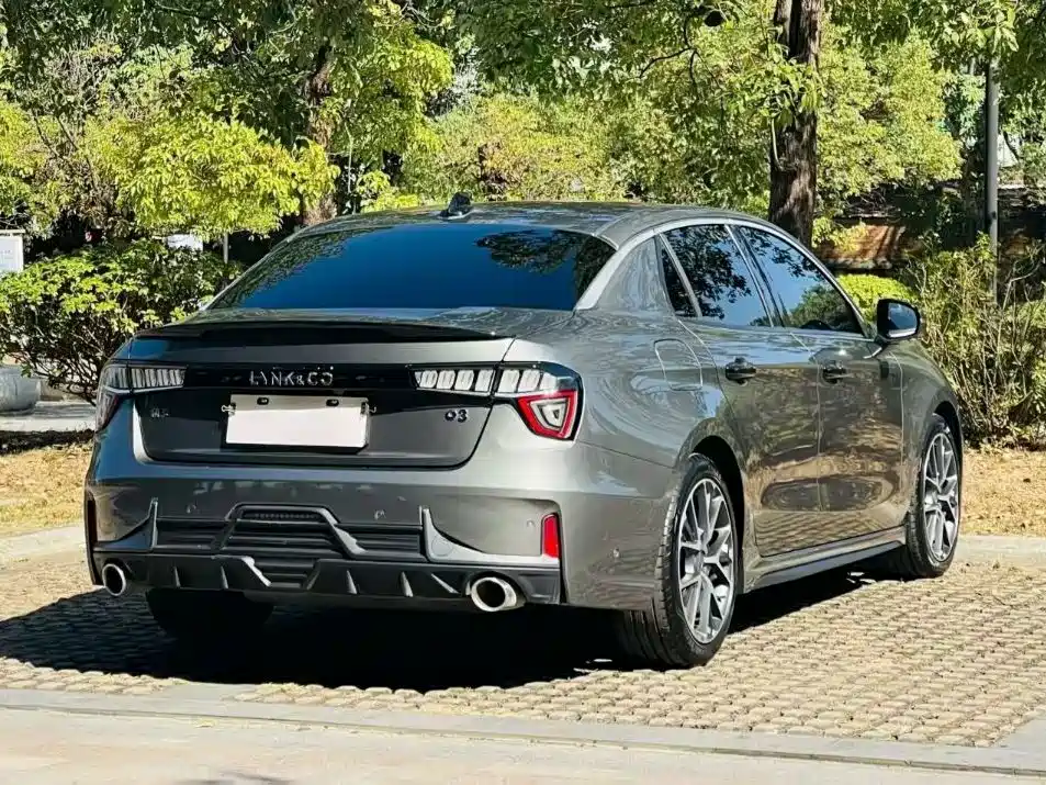 Lynk & Co 03 — миниатюра 4