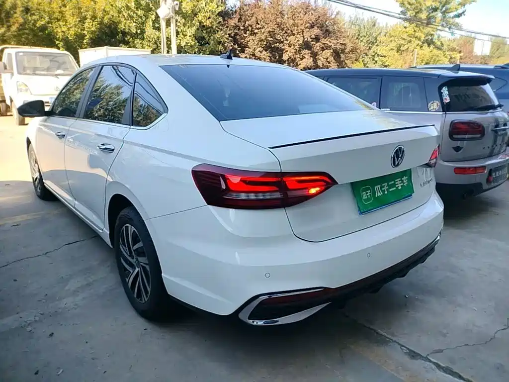 Volkswagen Lavida — миниатюра 5