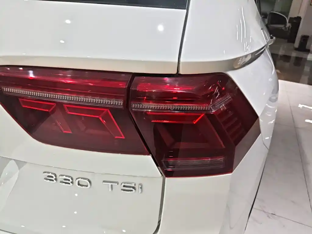 Volkswagen Tiguan L — миниатюра 8