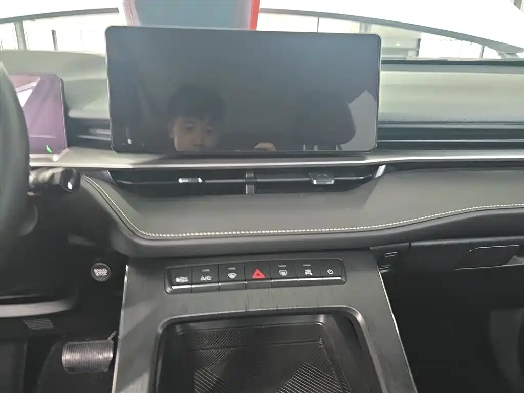 Haval H6 New Energy — миниатюра 13