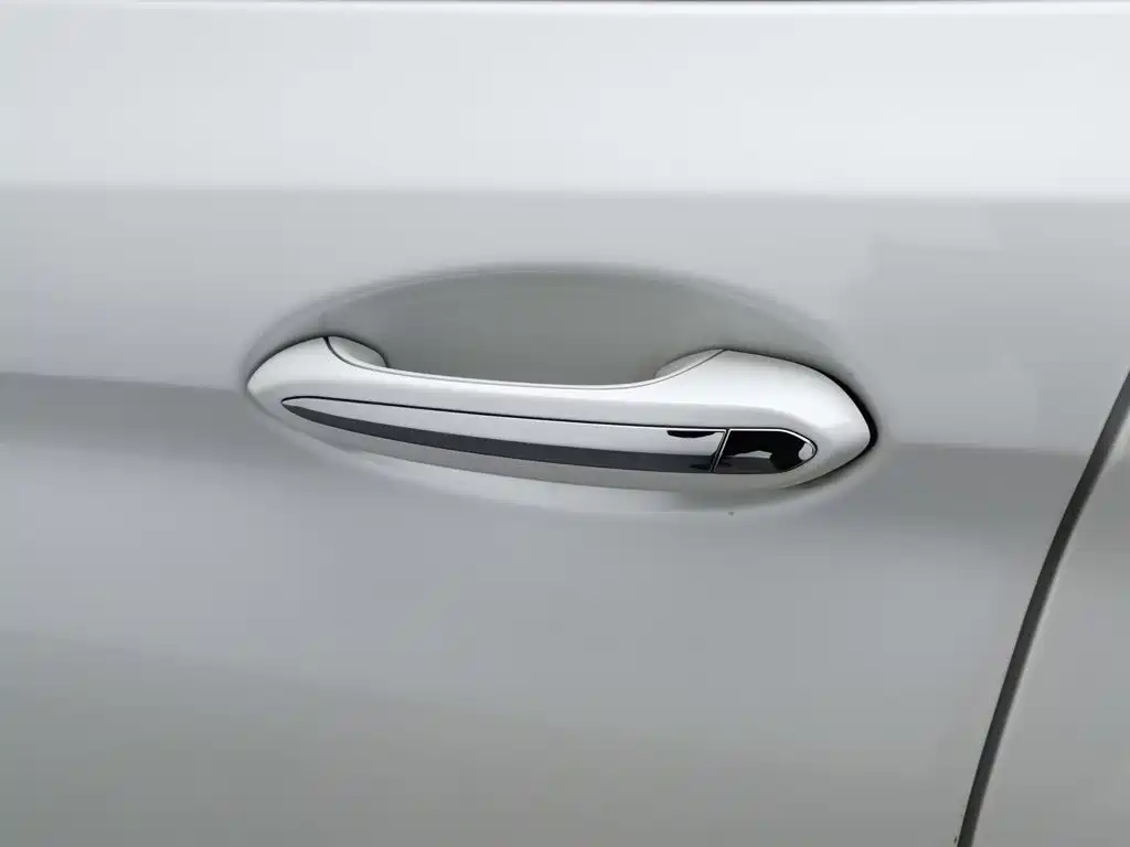 BMW 5 Series — миниатюра 18