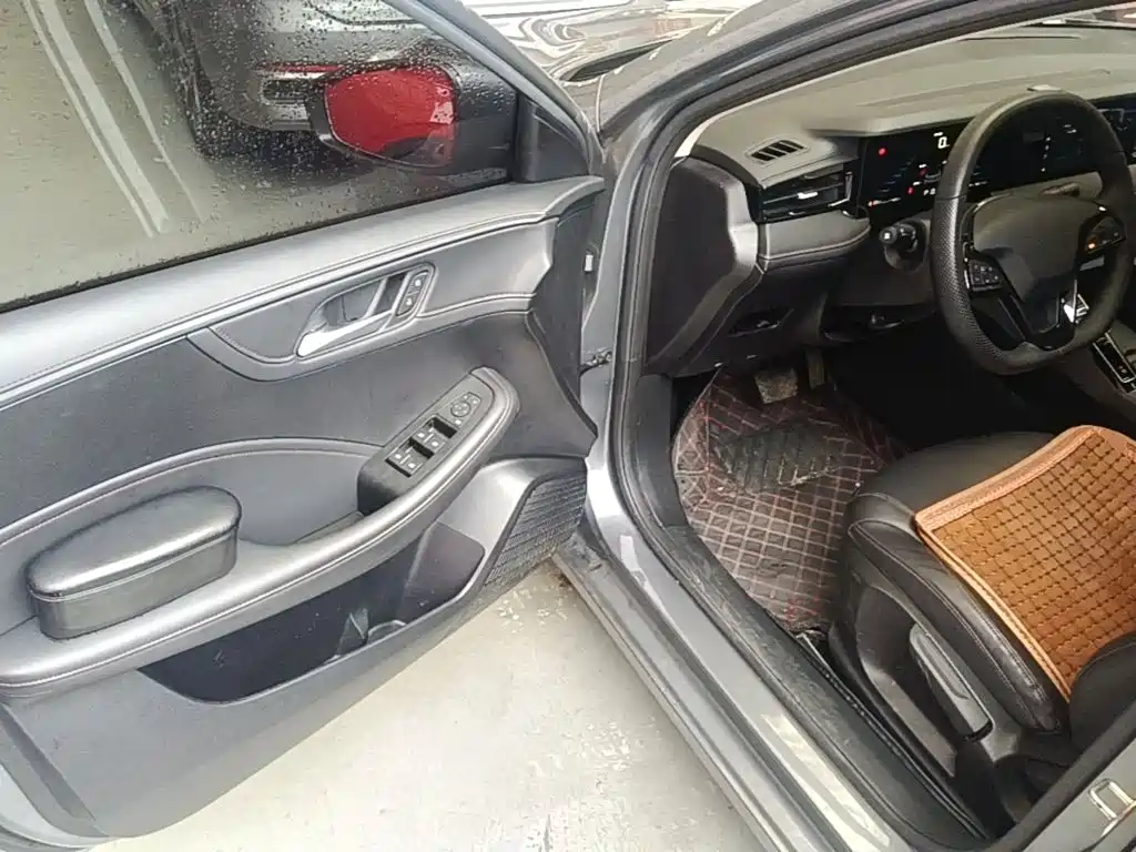 Roewe i5 — миниатюра 16