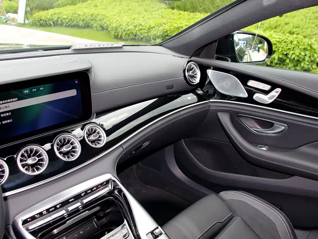 Mercedes-Benz AMG GT — миниатюра 5