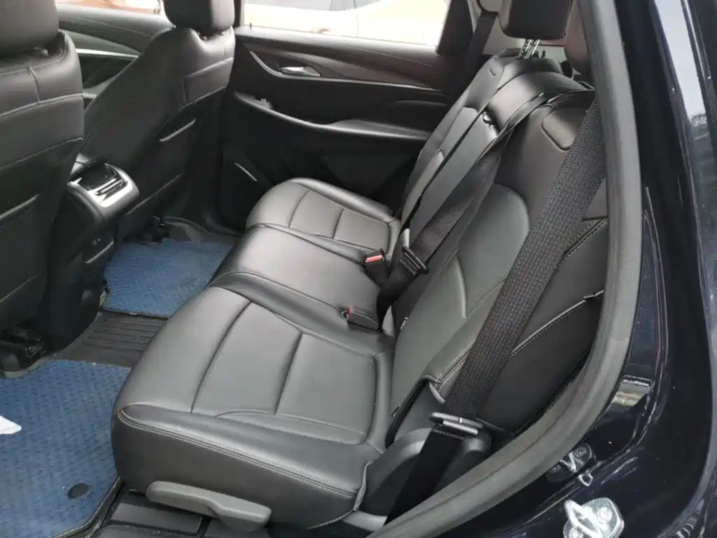 Buick Enclave — миниатюра 17