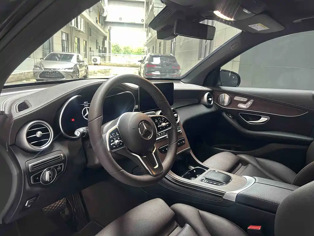 Mercedes-Benz GLC 2021 GLC 300 L 4MATIC