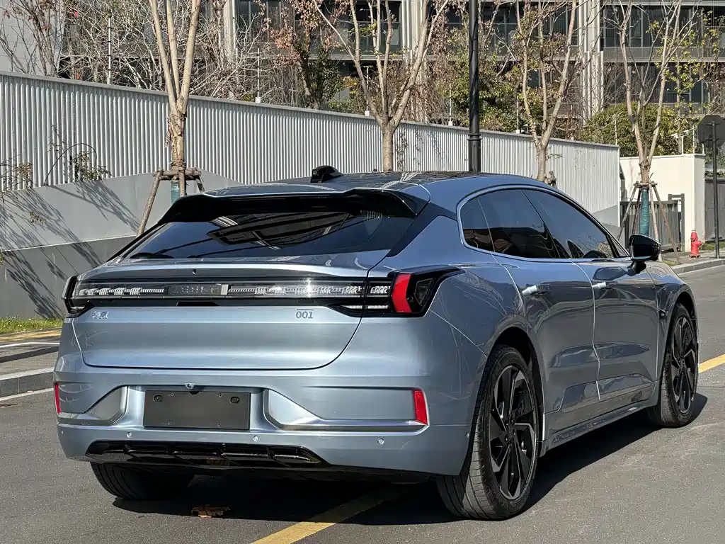 ZEEKR EXTREME KRYPTON 001