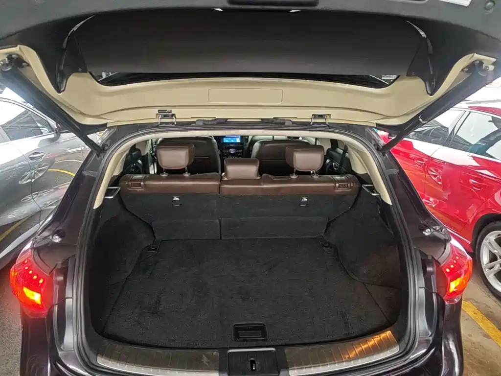 Infiniti QX70 — миниатюра 19