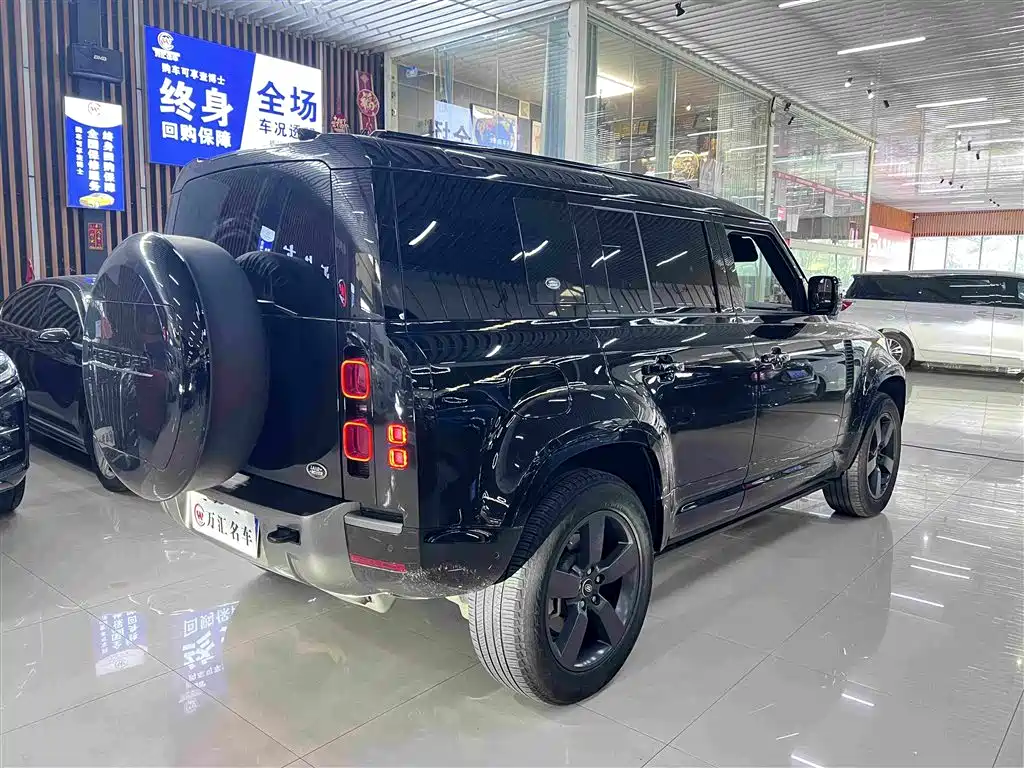 Land Rover Defender — миниатюра 12