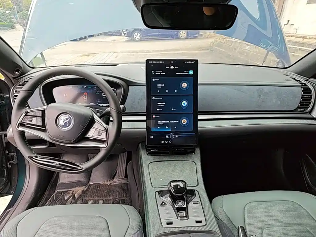 BYD Han — миниатюра 10