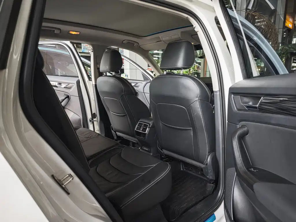 Skoda Kodiaq 2019 TSI330 7 мест Luxury VI