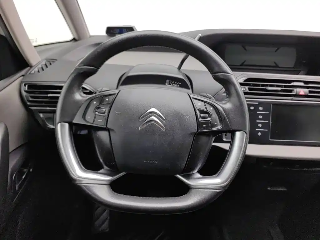 Citroen C4 Picasso — миниатюра 11