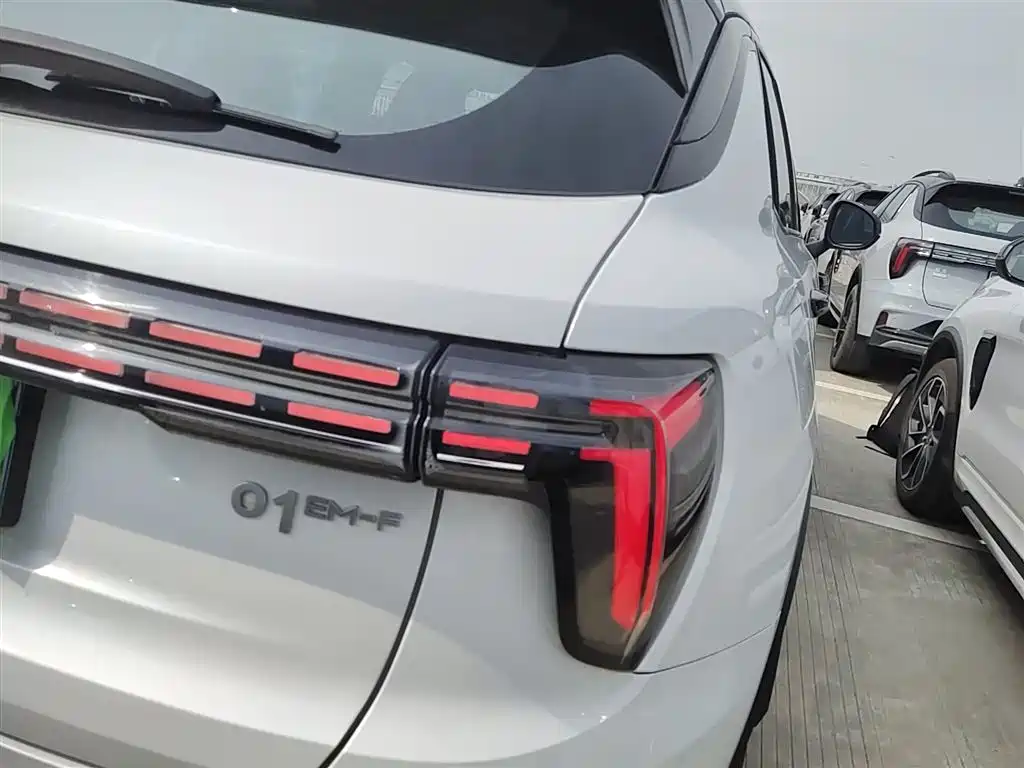 Lynk & Co 01 - фото 23