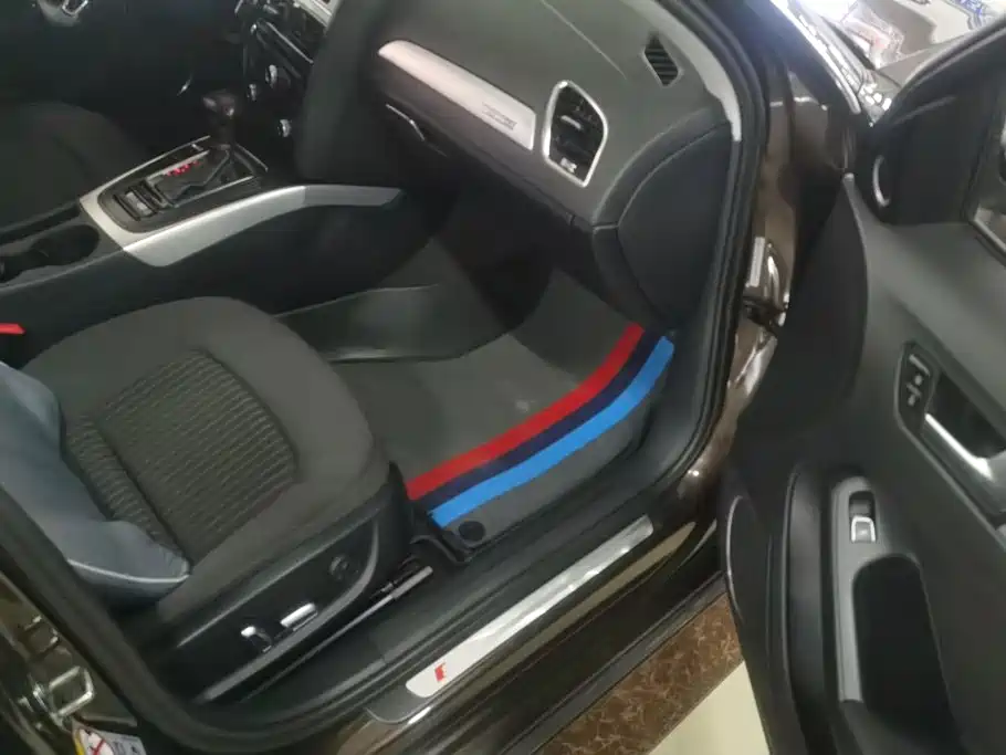 Audi A4L — миниатюра 8