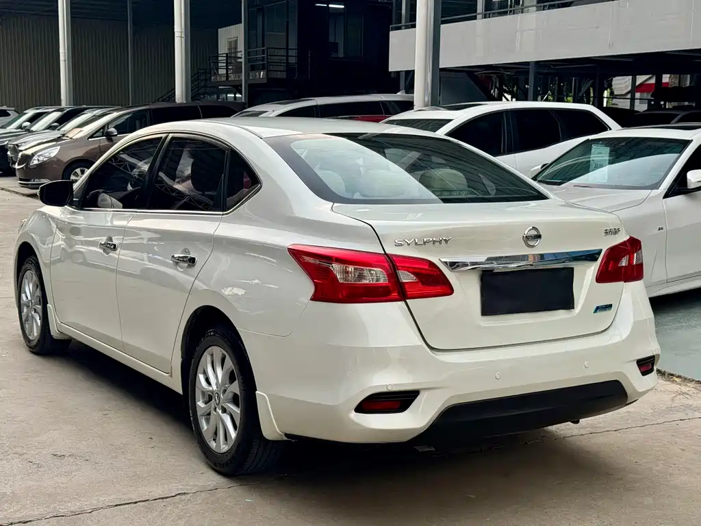 Nissan Sylphy — миниатюра 4