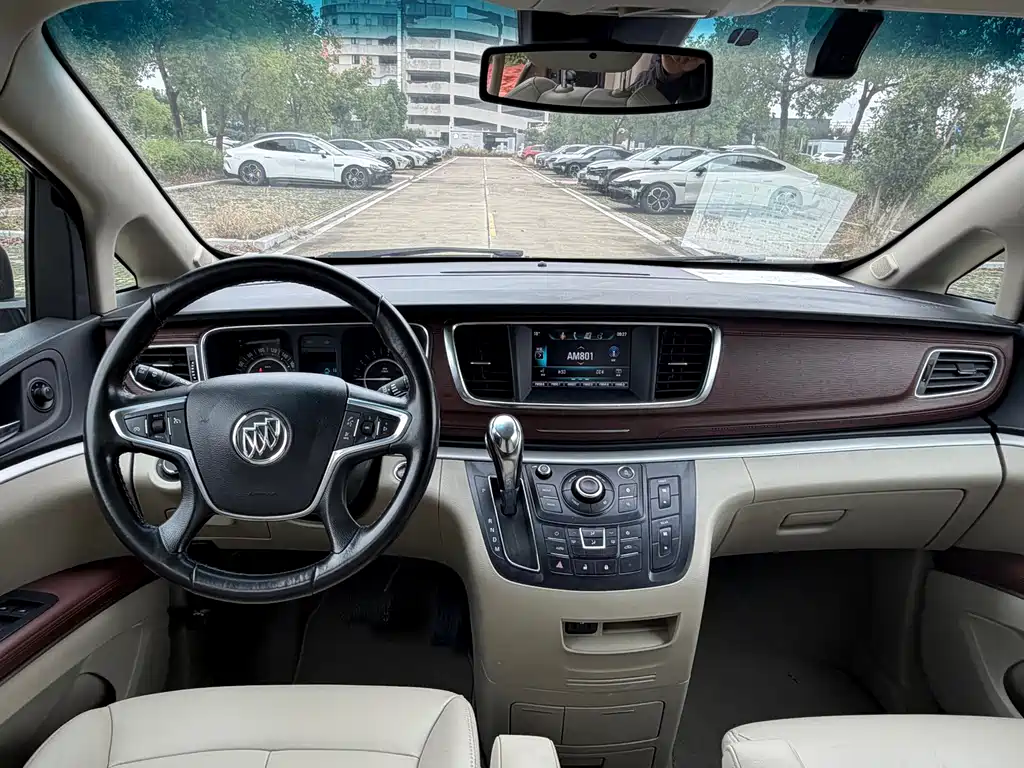 Buick GL8 — миниатюра 13