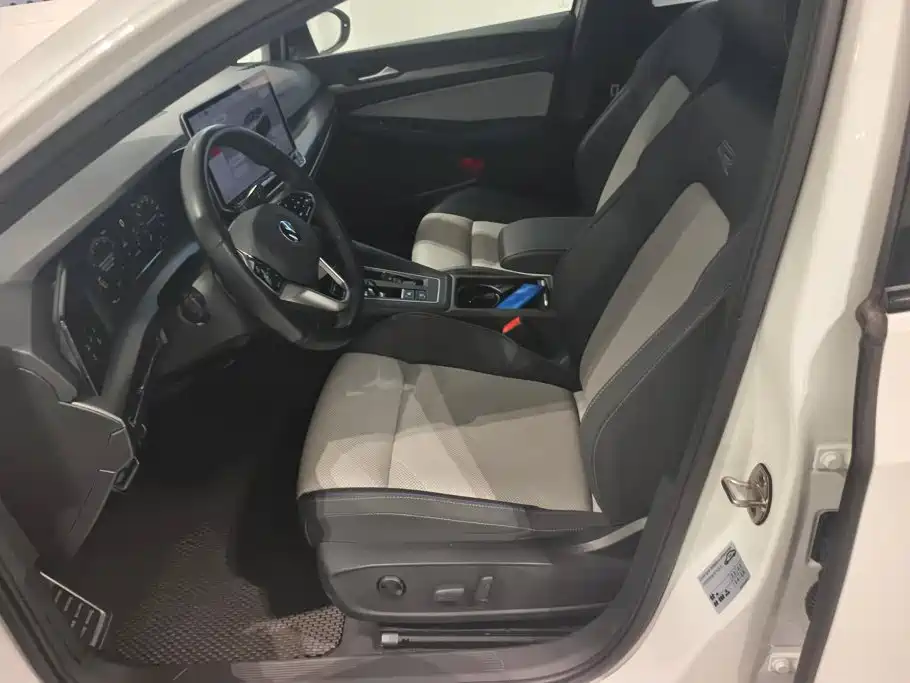 Volkswagen Golf — миниатюра 9