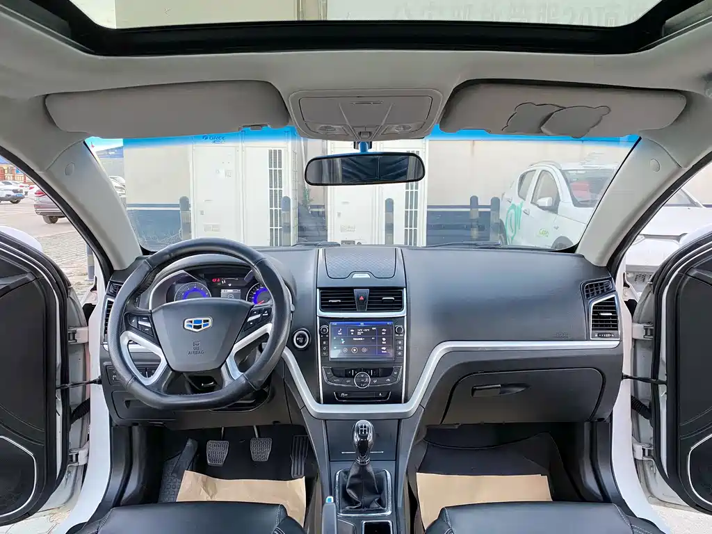 Geely Emgrand — миниатюра 9
