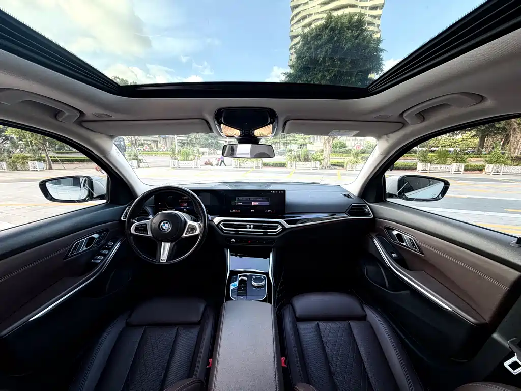 BMW i3 2022 eDrive 35 L