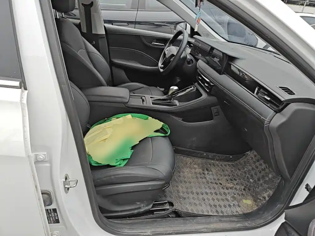Roewe i5 — миниатюра 25