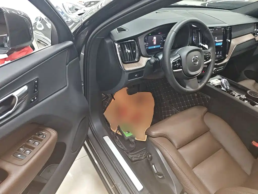Volvo XC60 — миниатюра 16