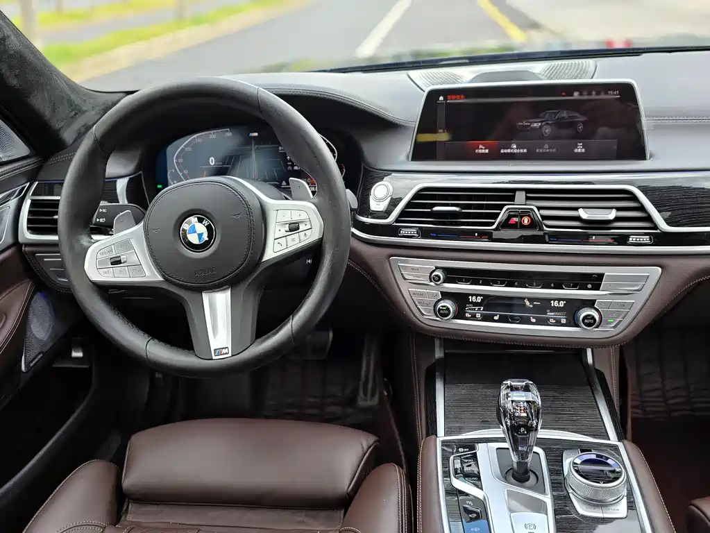 BMW 7 Series 7 2019 740Li Premium M Sport