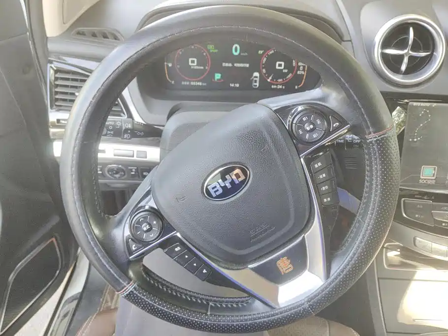 BYD Tang New Energy — миниатюра 15