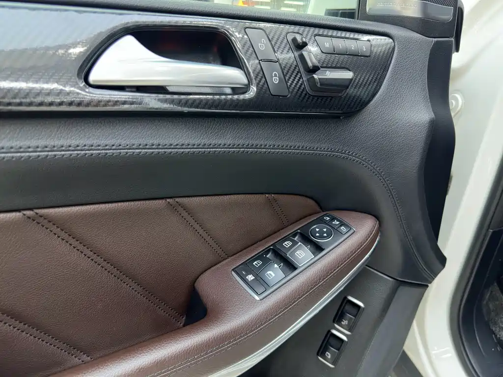 Mercedes-Benz GL-Class AMG — миниатюра 6