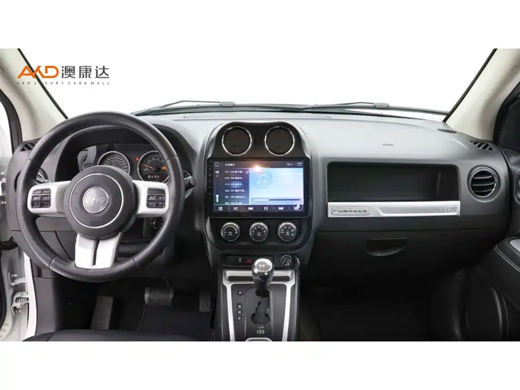 Jeep Compass (Import) — миниатюра 5
