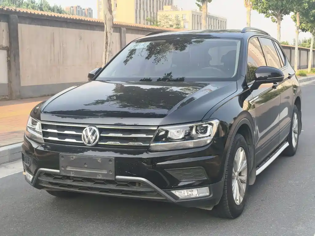Volkswagen Tiguan L L 2018 330TSI AT