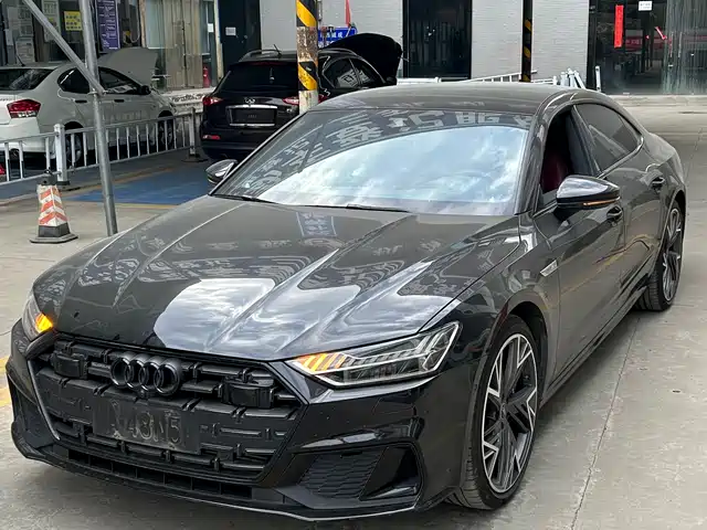 AUDI A7L 2023