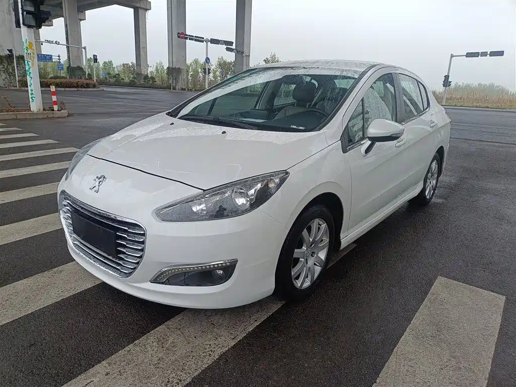 Peugeot 308 2015