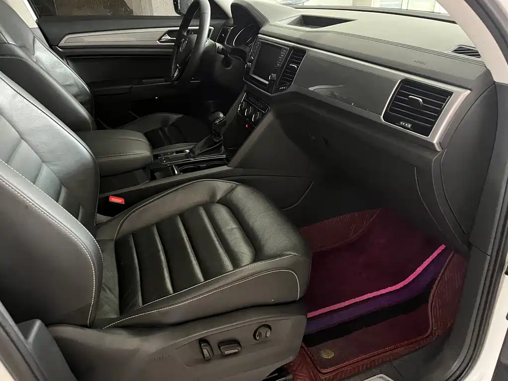 Volkswagen Teramont — миниатюра 7