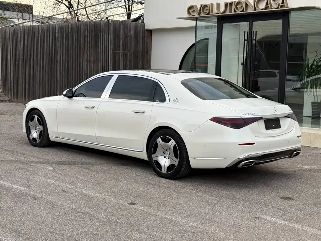 Mercedes-Benz S-Class — миниатюра 11