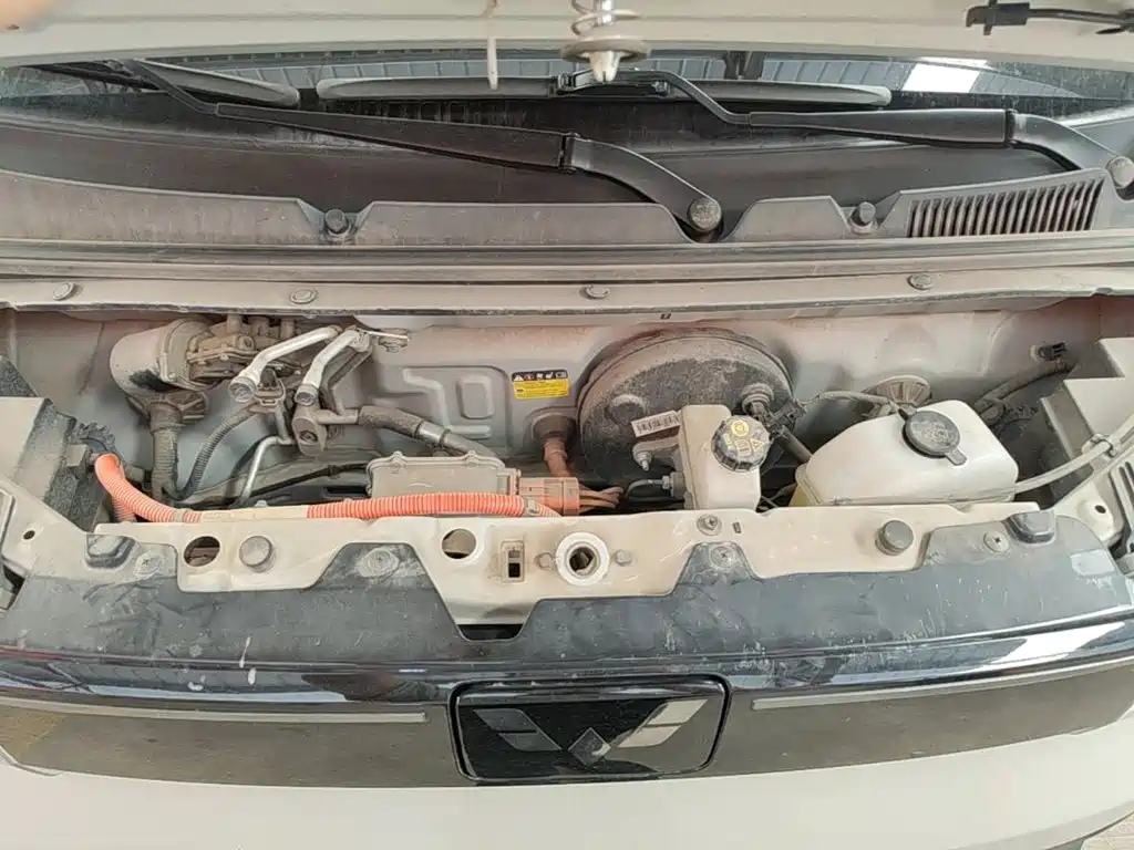 Wuling MINIEV — миниатюра 20