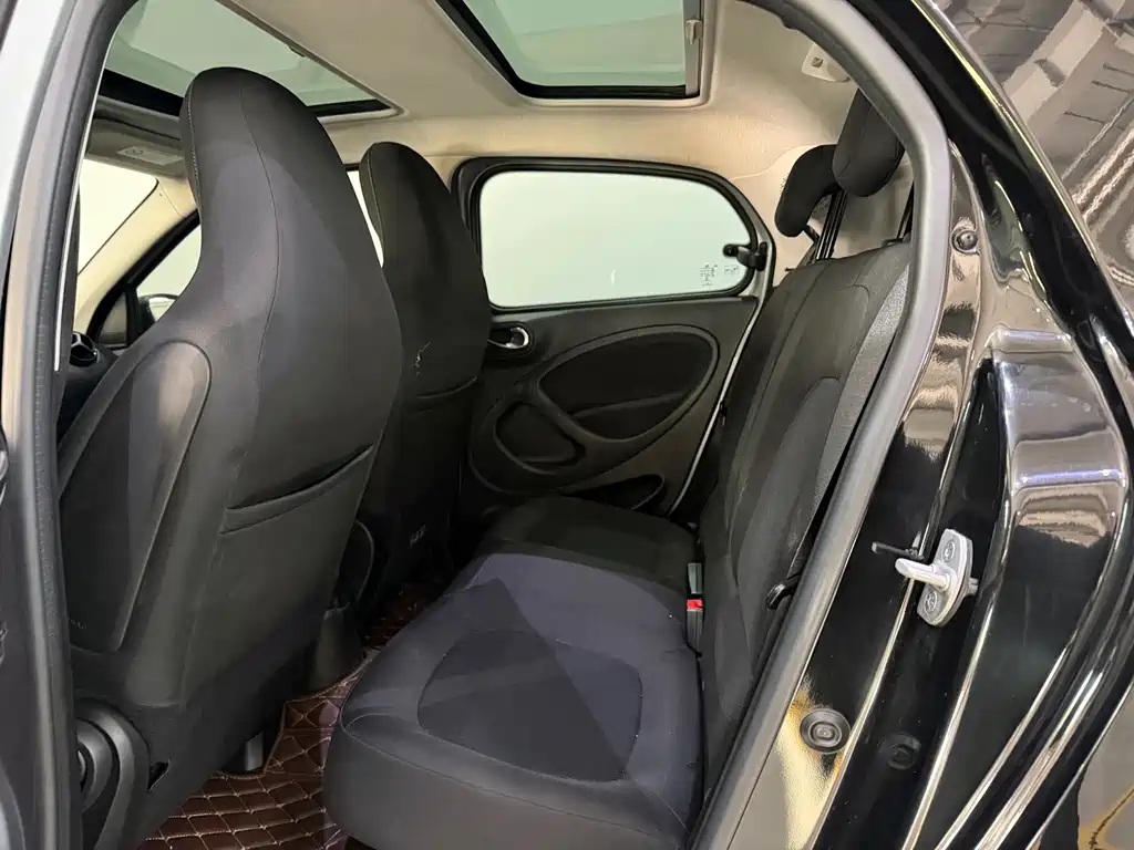 smart Smart Forfour — миниатюра 5