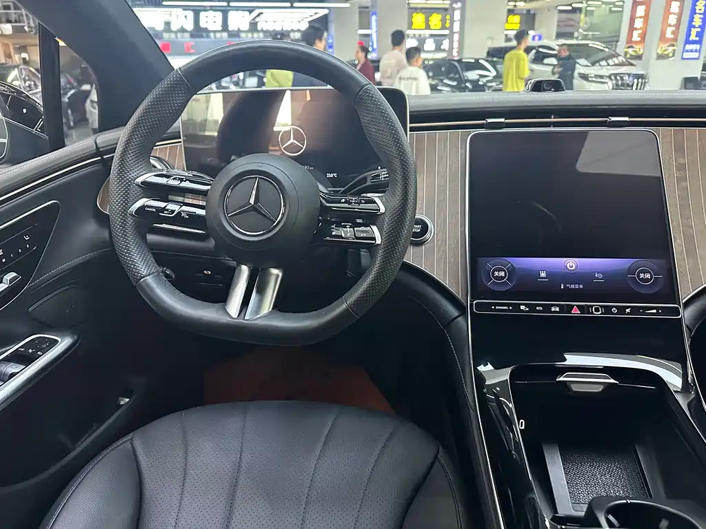 Mercedes-Benz EQE — миниатюра 13