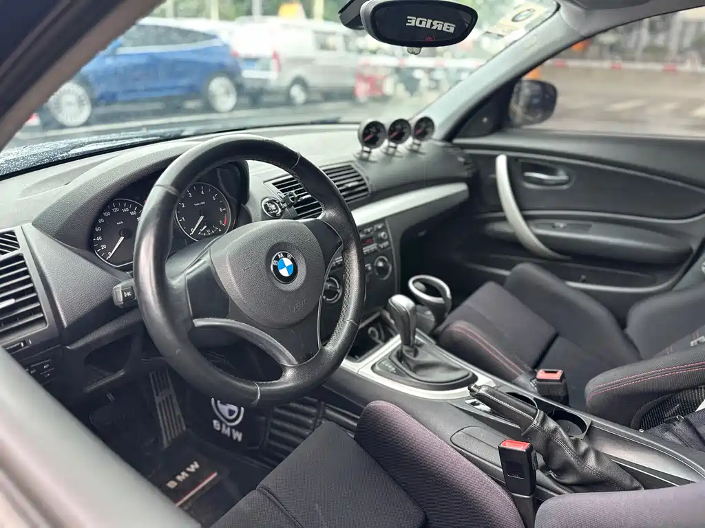 BMW 1 Series 1 2010 120i Sport
