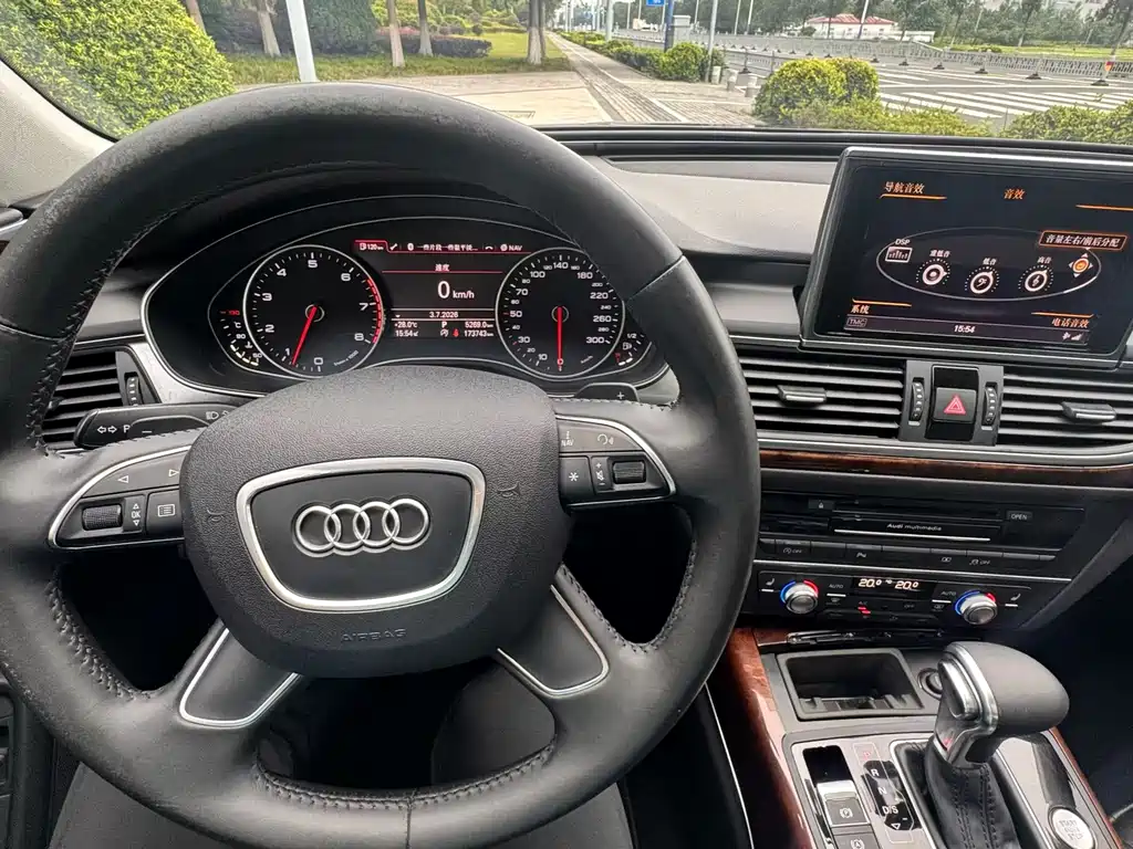 Audi A6L 2014 30 FSI Comfort